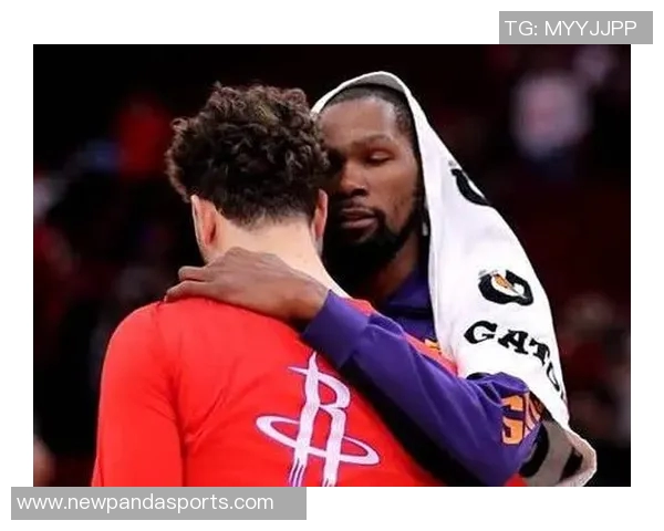 杜兰特称赞申京高位持球能力让对手难以预测他的下一步动作