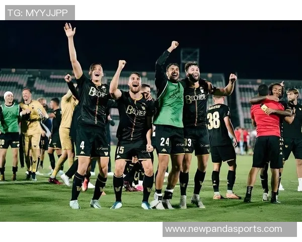 米体报道劳埃德凯利有望周末回归尤文大名单卡巴尔复出在即 米体报道劳埃德凯利有望周末回归尤文大名单卡巴尔复出在即