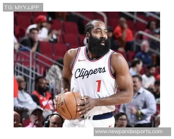 半场战报哈登火力全开贡献20分小卡紧随其后快船领先勇士3分 半场战报哈登火力全开贡献20分小卡紧随其后快船领先勇士3分