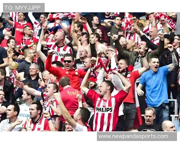 西汉姆联引援圣吉罗斯前锋戴维前景不明球员渴望留在欧冠舞台